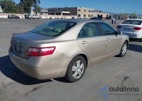 2007 Toyota Camry Ce z USA, uszkodzony, nr VIN 4T1BE46K87U573835